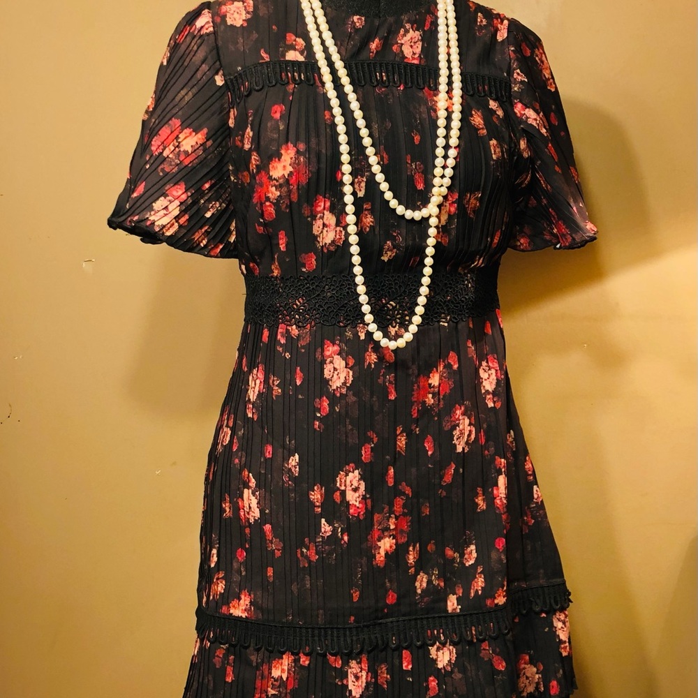 foxiedox XS black lace trim dress with flowers